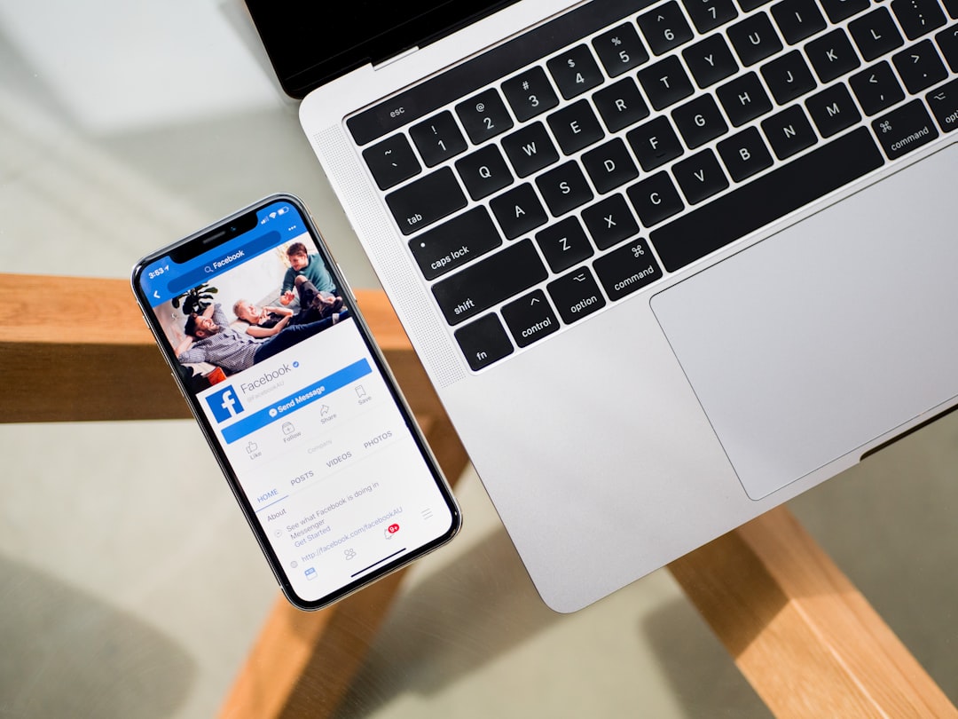 Facebookグループでのチャット交流イメージ